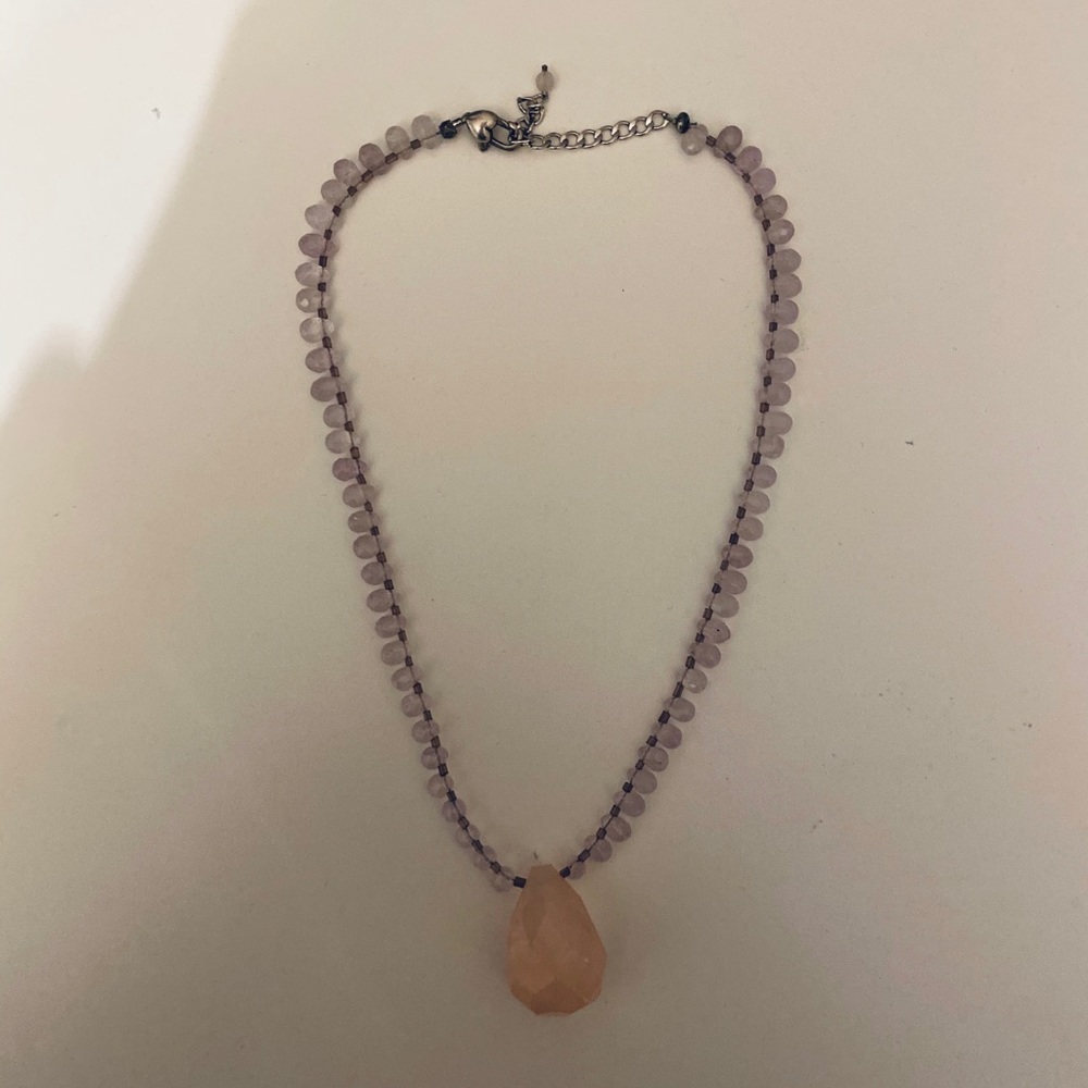 Pink jade statement necklace - Picture 3 of 4